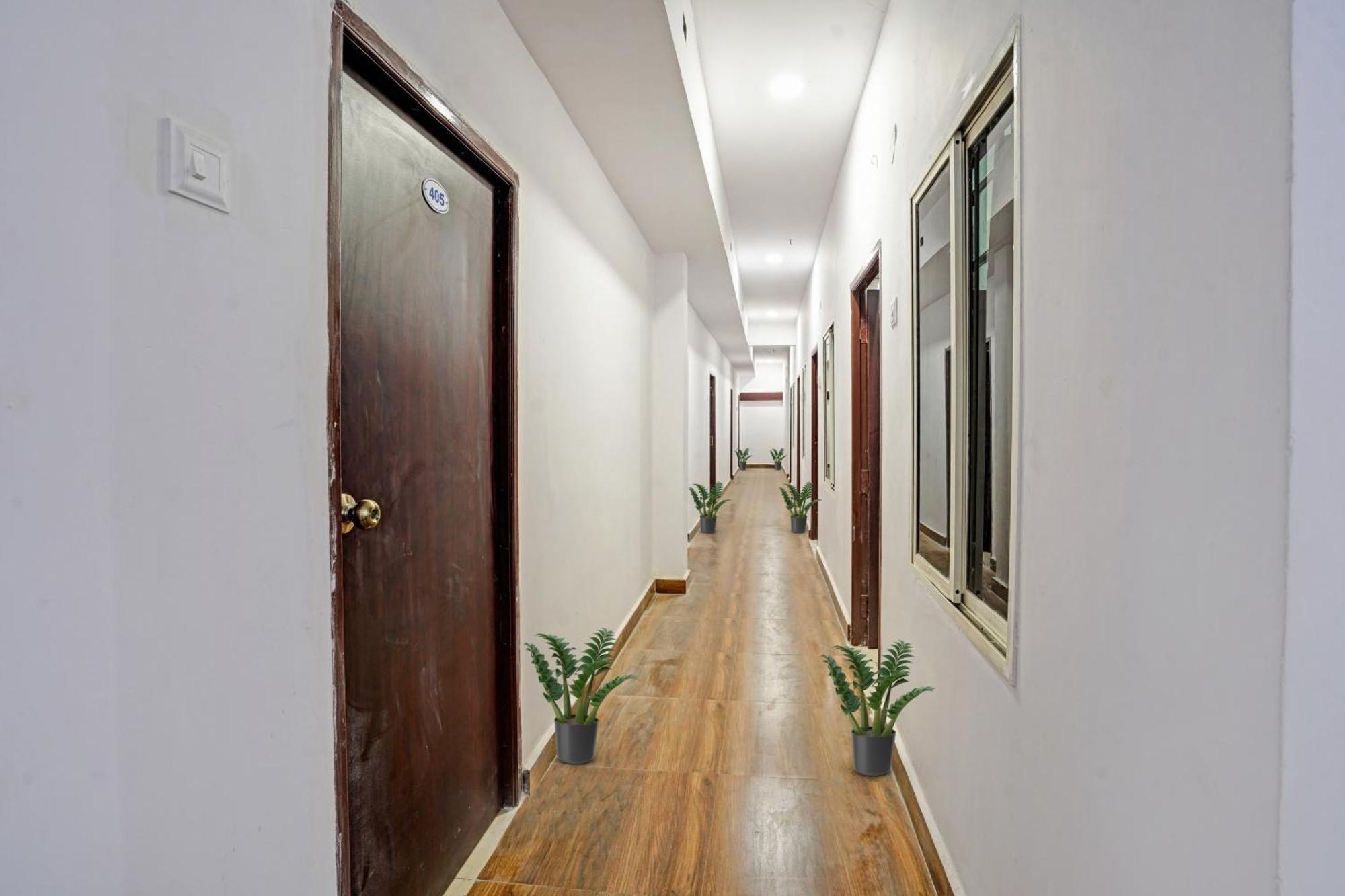 Hotel O Sai Krishna Residency Vijayawāda Exterior foto